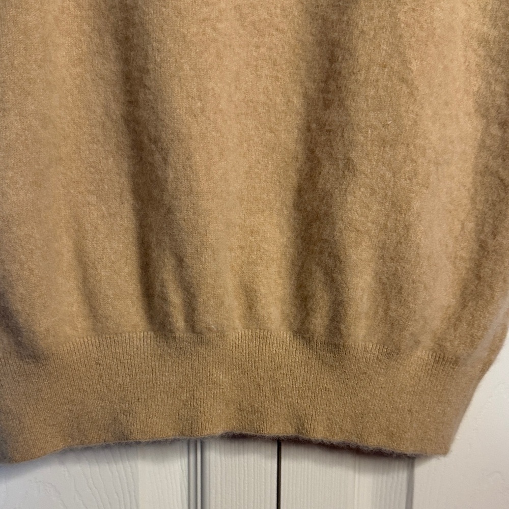 Banana Republic 100% Cashmere Sweater Vest M Beige Padded Shoulders - Picture 9 of 9